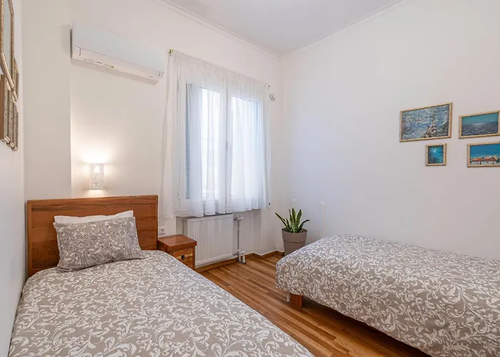 Luxury Museum Apartment Apollo