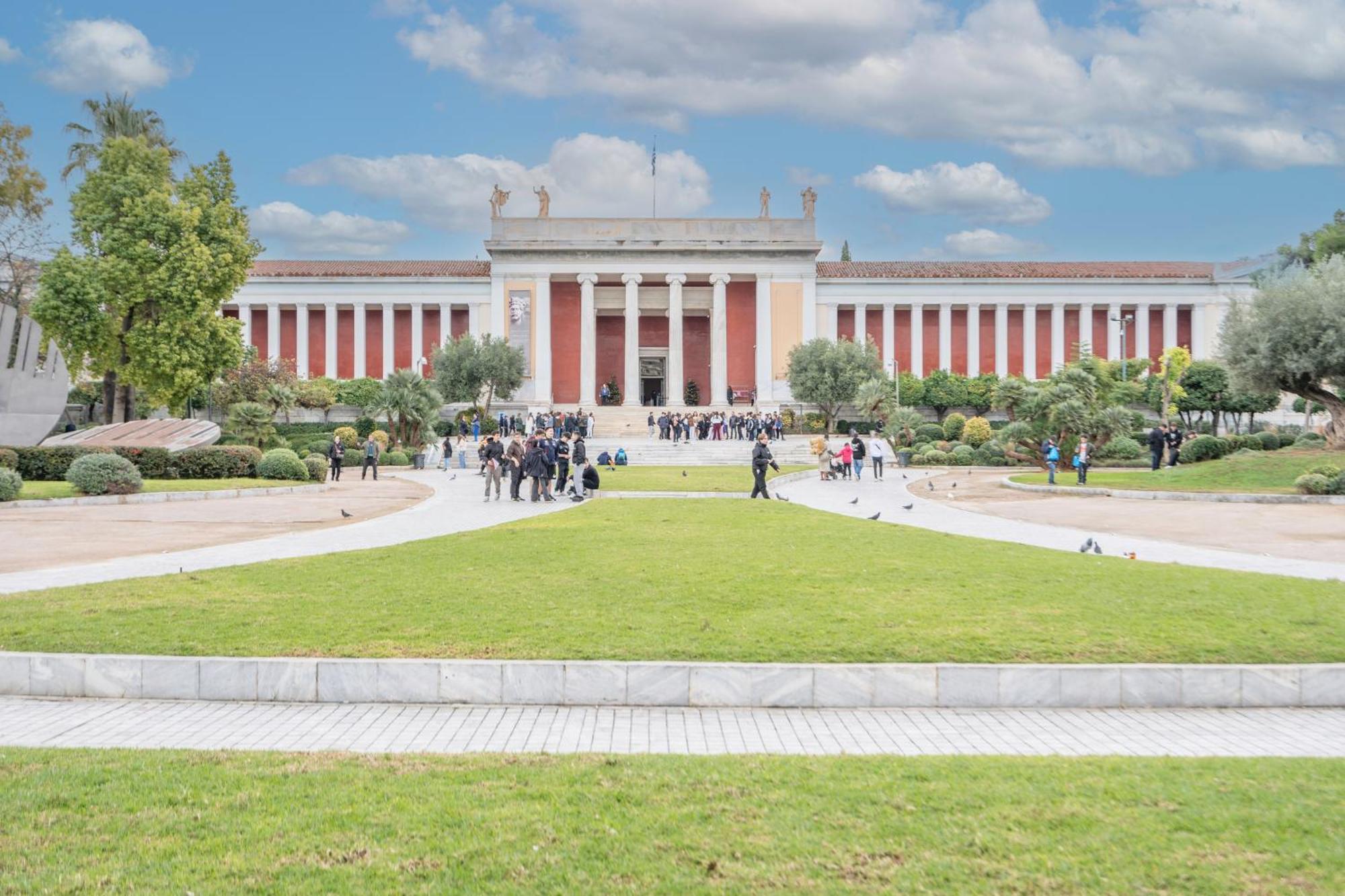 Luxury Museum Apollo *